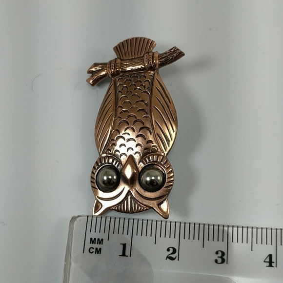 ๐จ๐ฆ Late 1950s Copper & Silver Owl Brooch - Picture 4 of 4